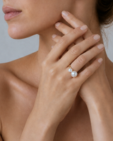 ORFÉLIE Rêverie luxury pearl ring in 18k yellow gold with freshwater pearls worn on hand